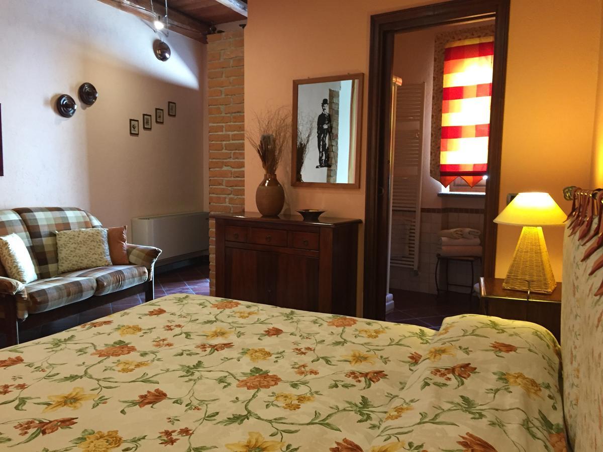 Cascina Baresane Bed & Breakfast Alba  Exterior photo